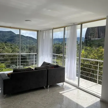 Linda Casa Con Espectacular Vista Embalse Y Piedra Villa Guatape Exterior photo