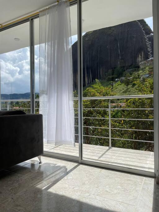 Holiday home Linda Casa Con Espectacular Vista Embalse Y Piedra Guatape