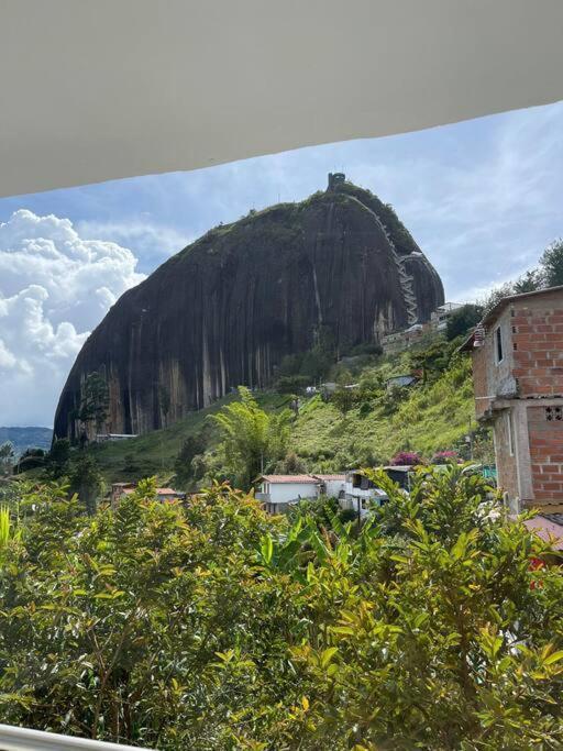 Linda Casa Con Espectacular Vista Embalse Y Piedra Holiday home Guatape